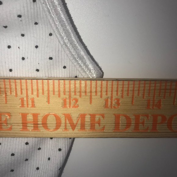 Guess Medium White Tank Top - Picture 7 of 7